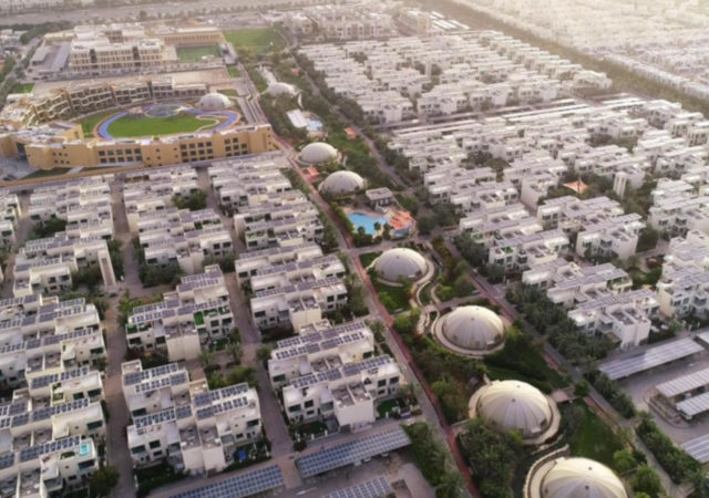 可持续的城市迪拜旨在成为零能耗,以社区农场和太阳能。