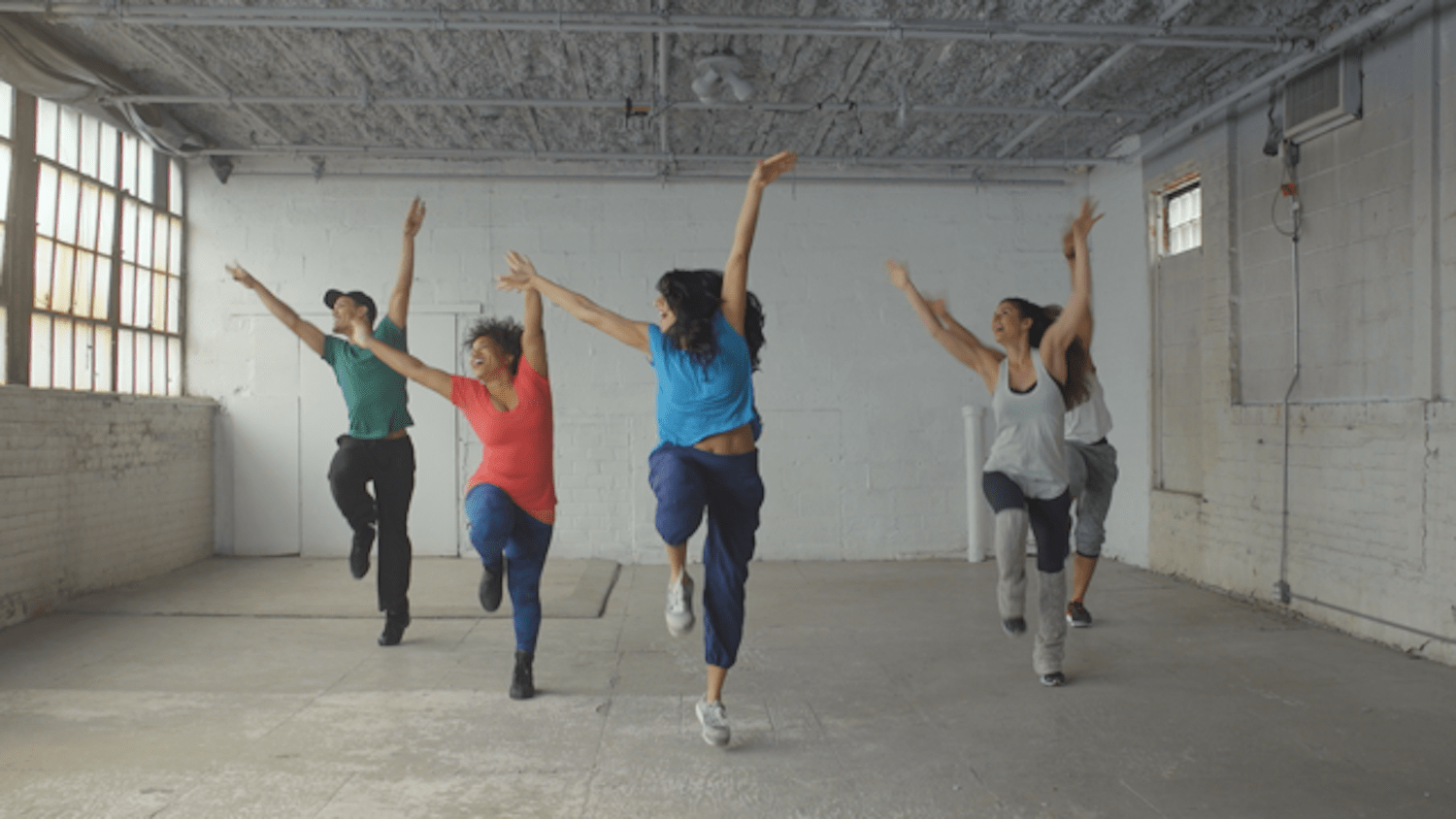 Garjana,一个新的健康概念为食品罐,筹集资金是汇集了数百名纽约人一小时完全身临其境的舞蹈锻炼经w88优德老虎机平台验。
