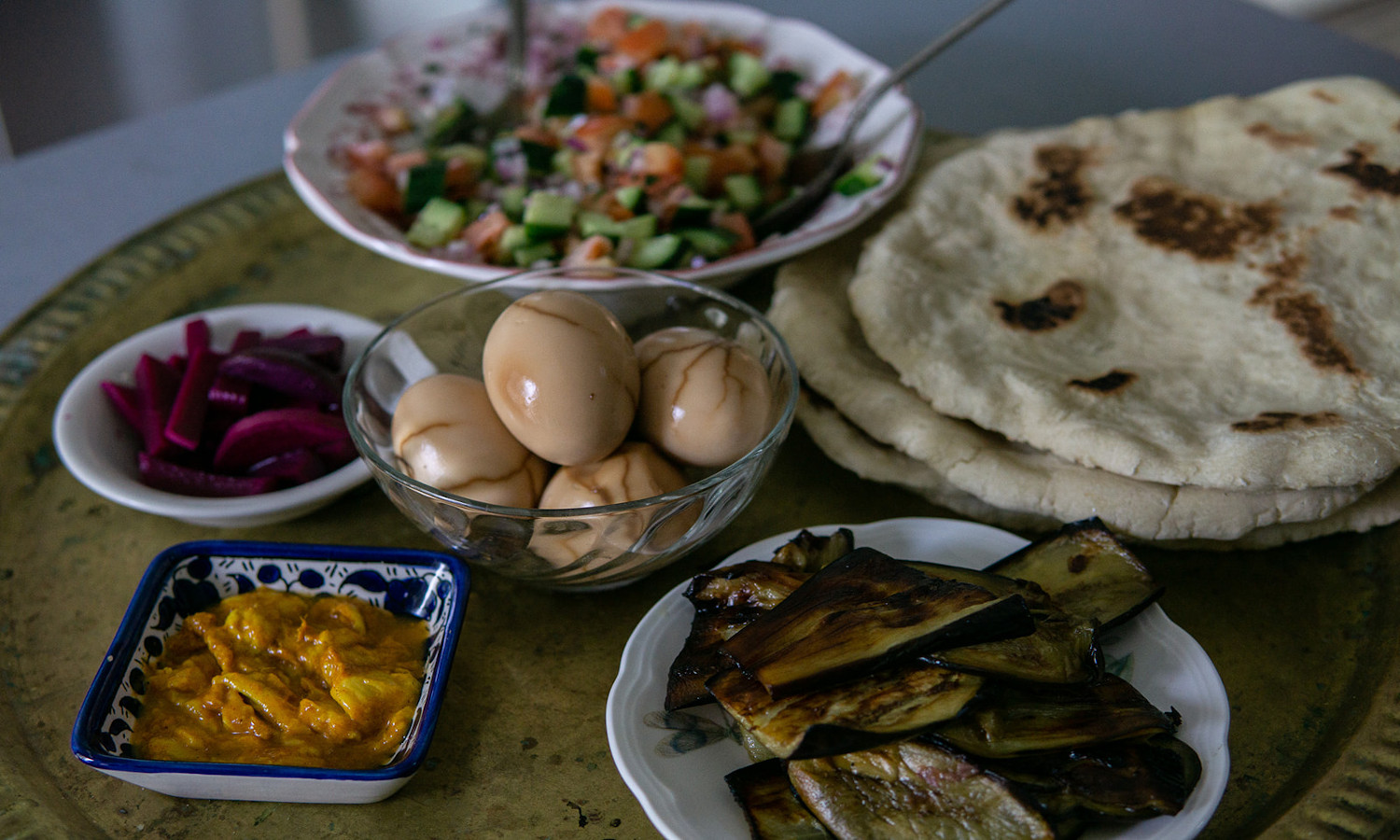 Awafi厨房结合伊拉克和犹太菜